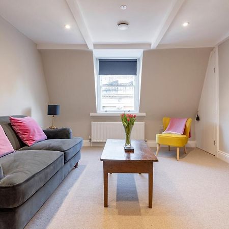 Stunning & Central Milsom Street Apartment Bath Bagian luar foto